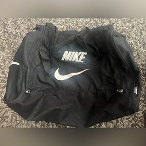 Nike Brasilia Large Duffle Bag